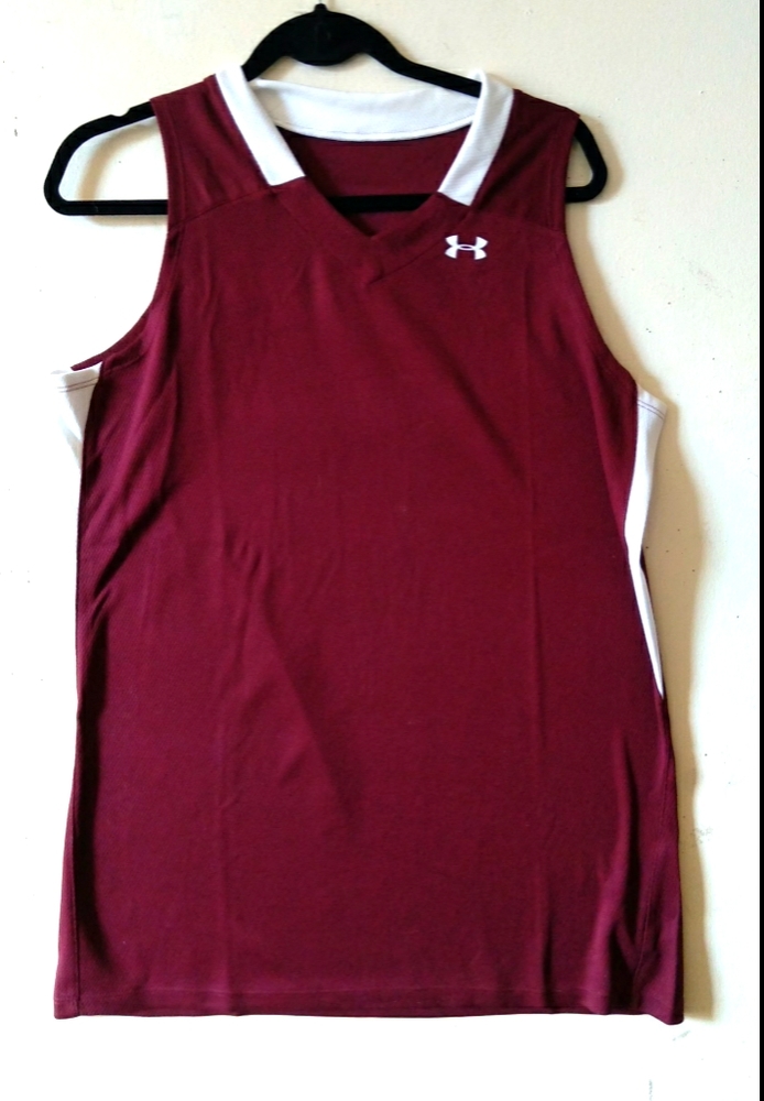 Womens Under Armour Top.